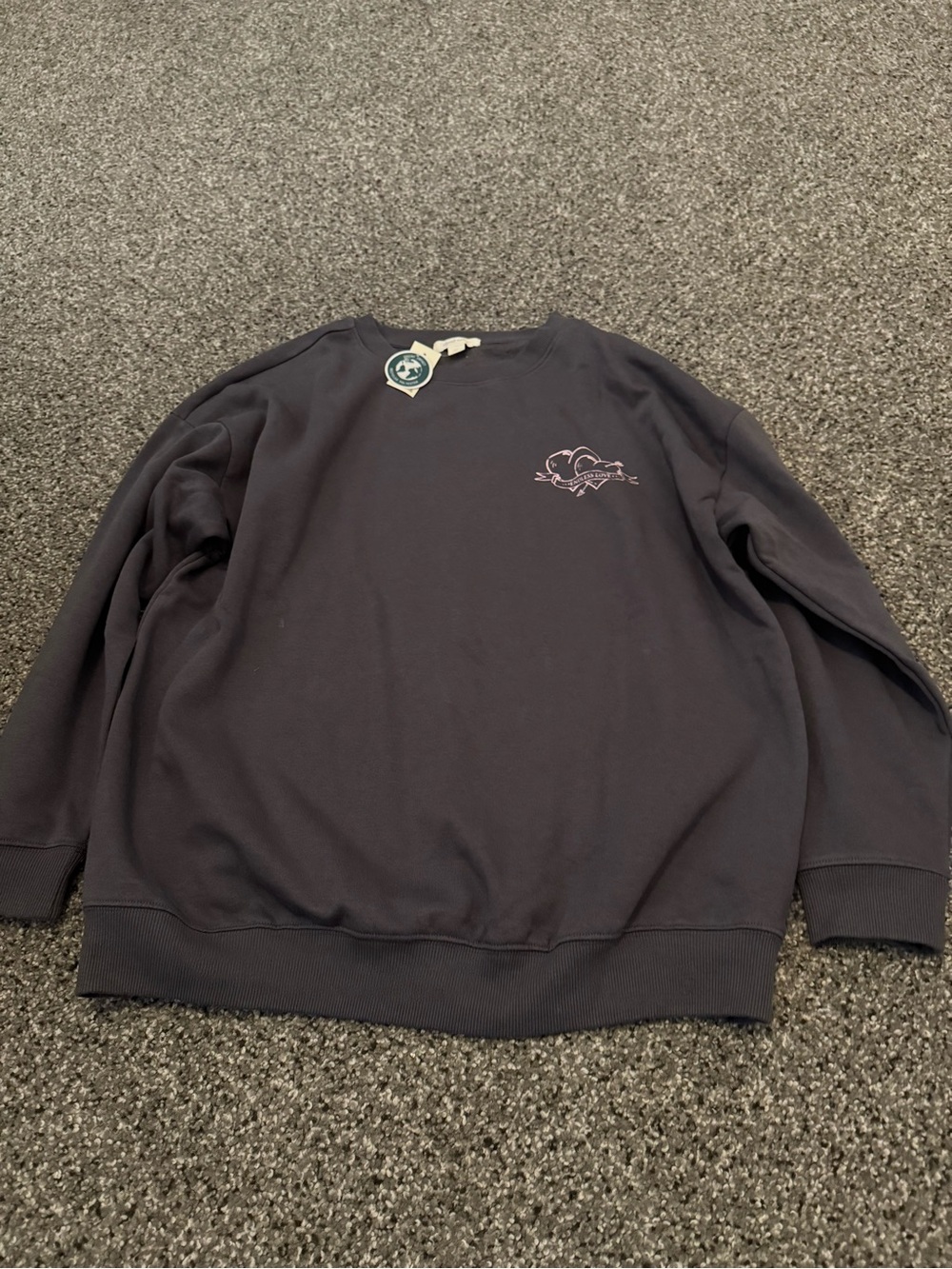 Aeropostale Dark Navy Crewneck Sweatshirt with Small Chest Graphic